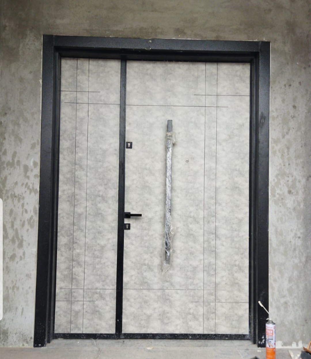 Aluminium composite panel door