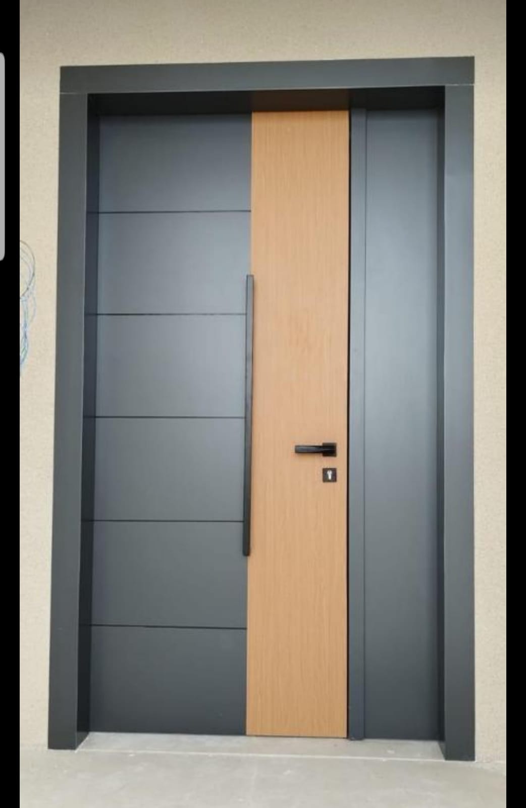 Aluminium composite panel door