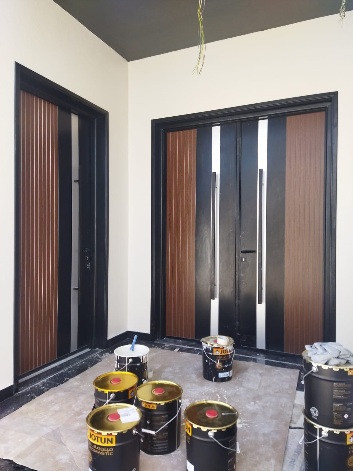 Aluminium composite panel door