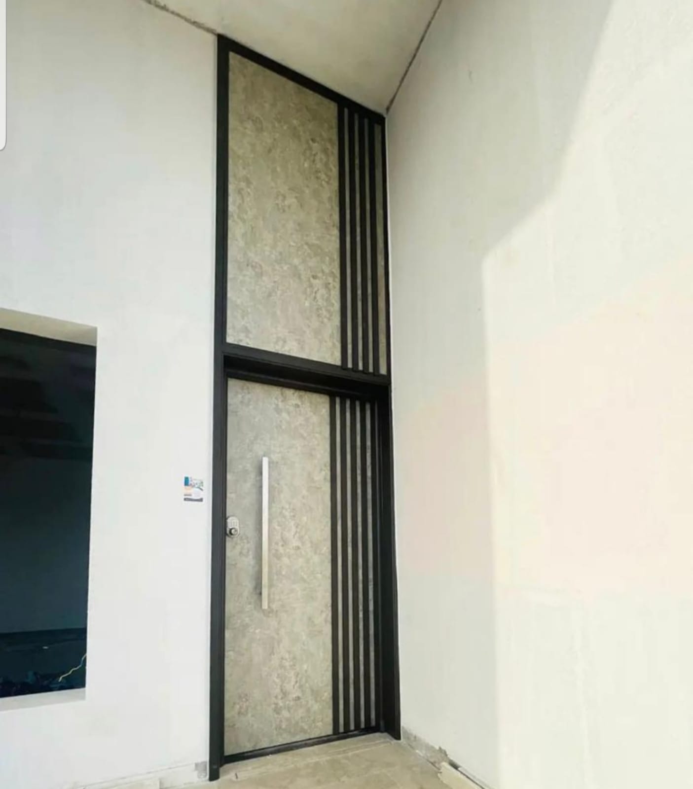 Aluminium composite panel door