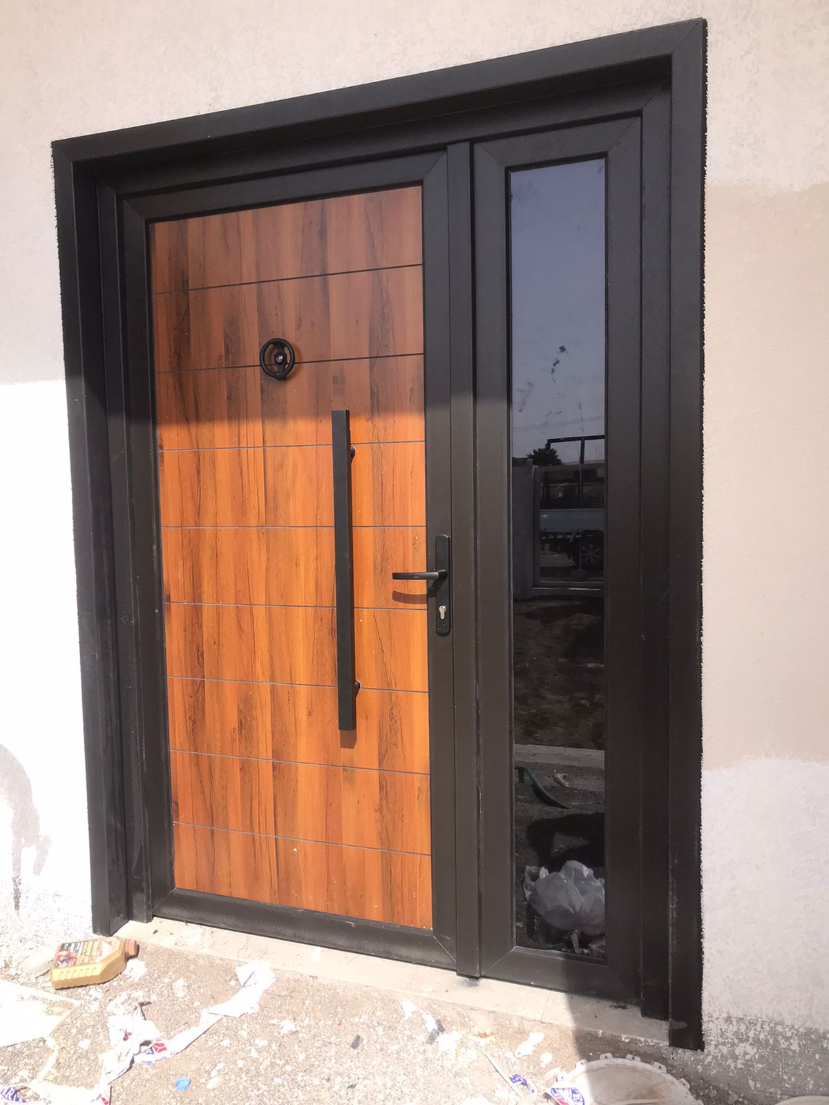 Aluminium composite panel door