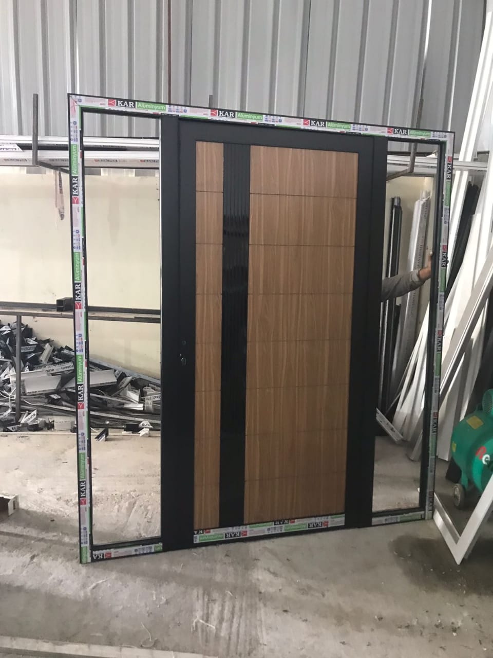 Aluminium composite panel door