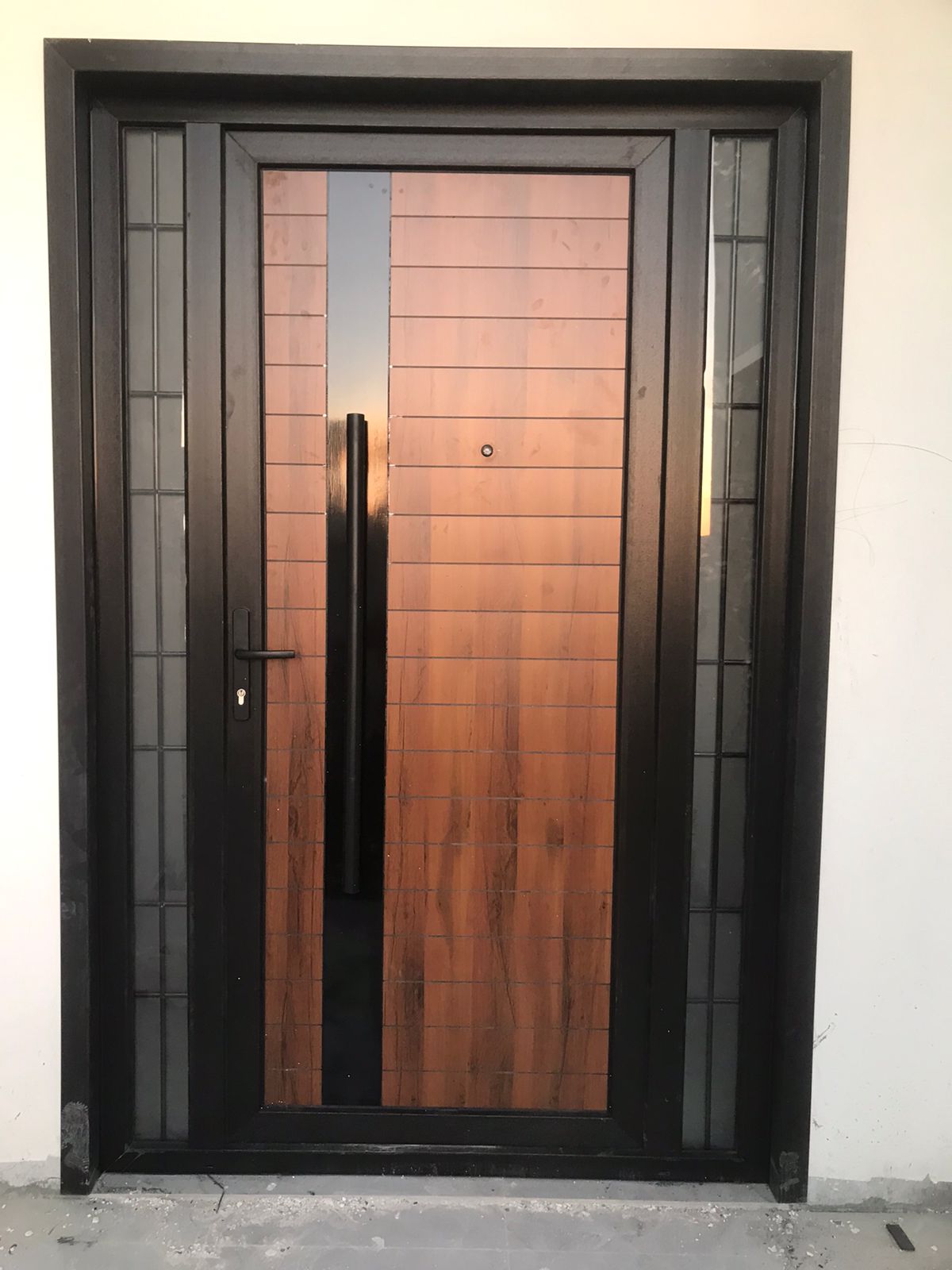 Aluminium composite panel door