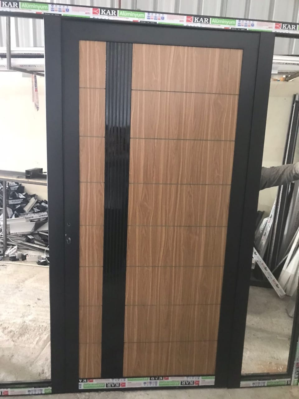 Aluminium composite panel door