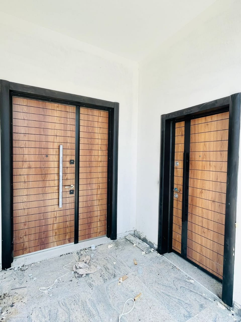 Aluminium composite panel door