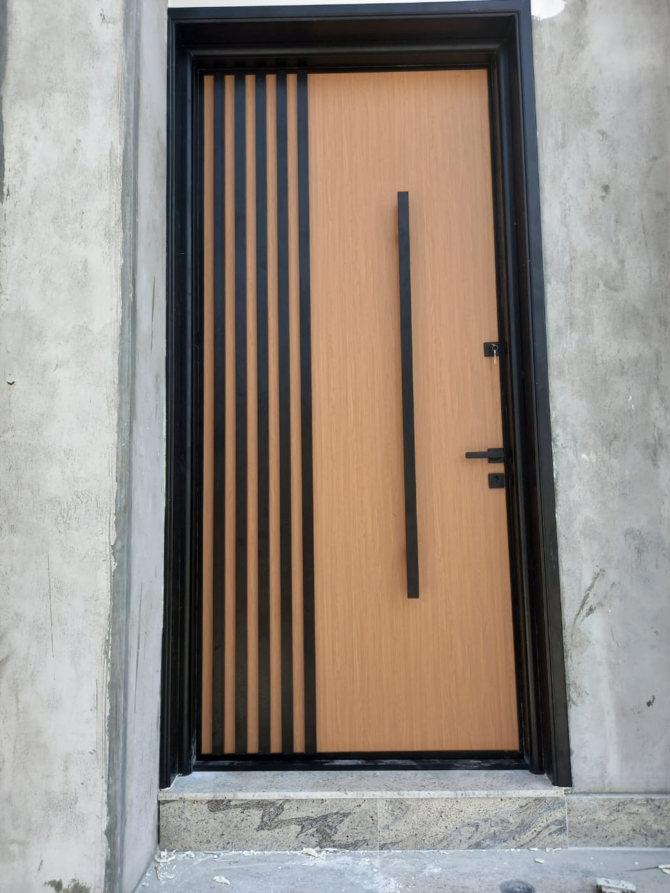 Aluminium composite panel door