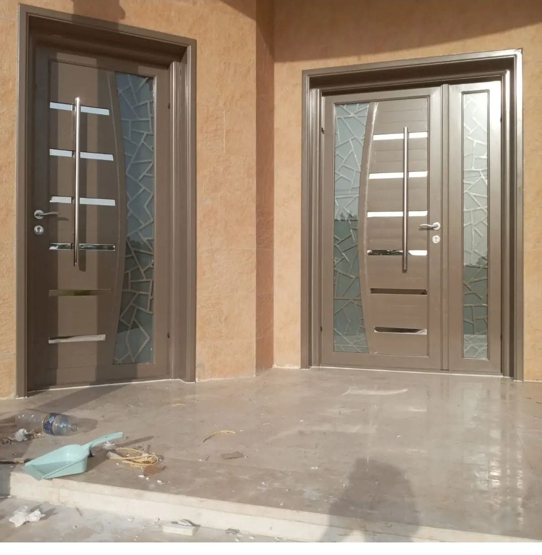 Aluminium composite panel door