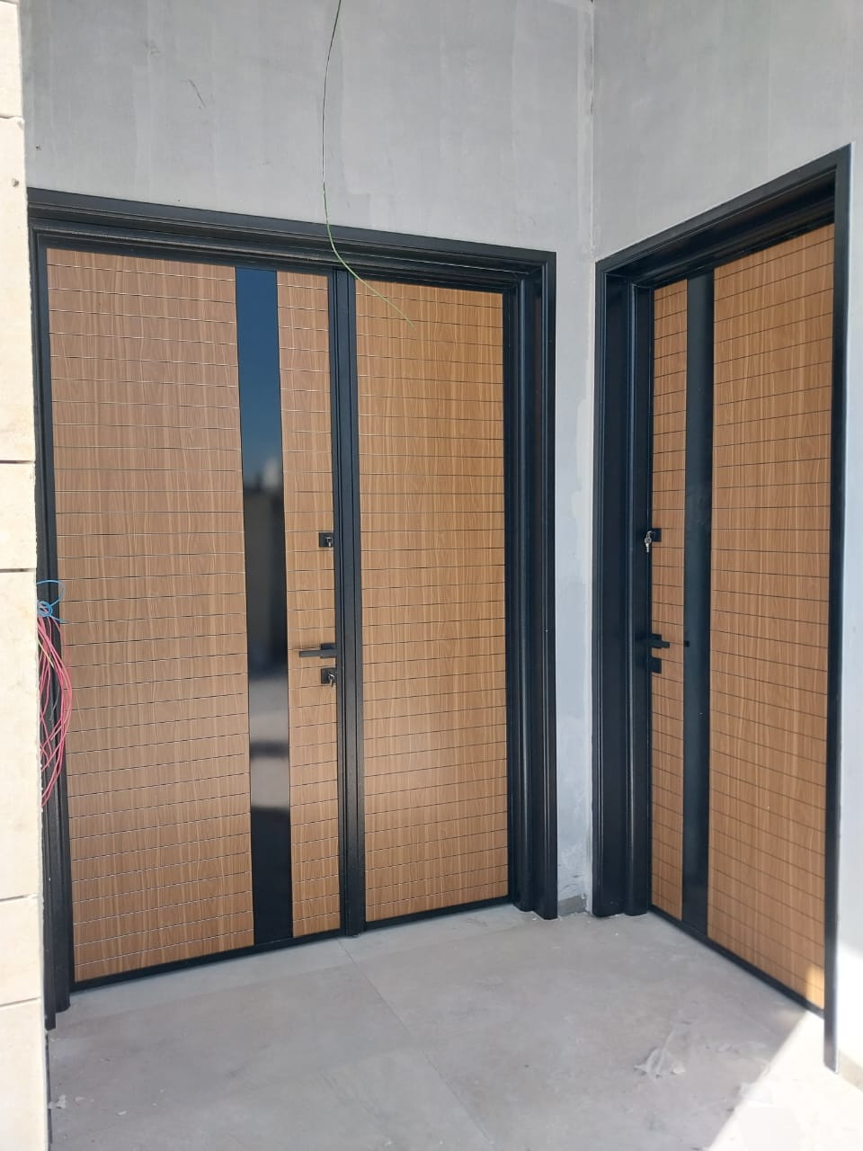 Aluminium composite panel door