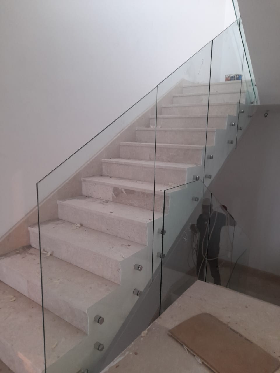 Glass railing